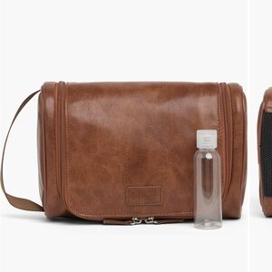 Original Penguin toiletry case